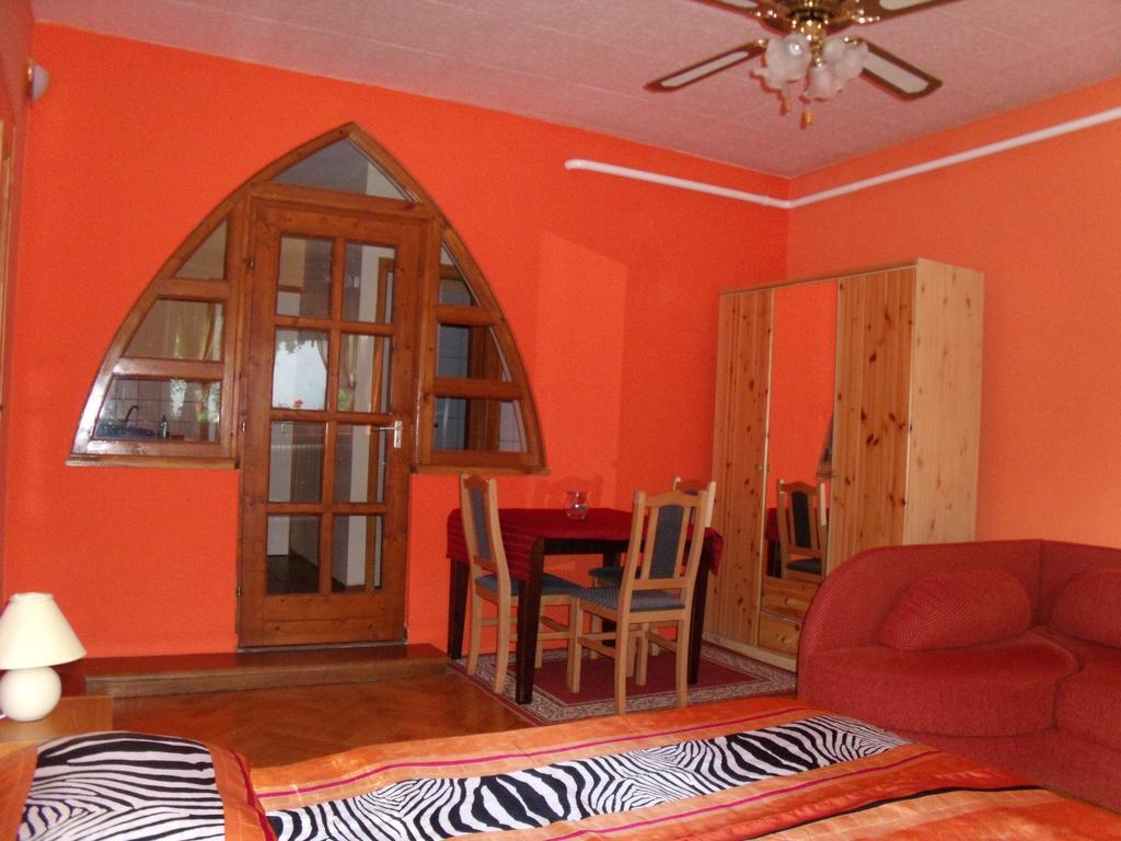 Apartament Viola Vendeghaz Kehidakustány Zewnętrze zdjęcie